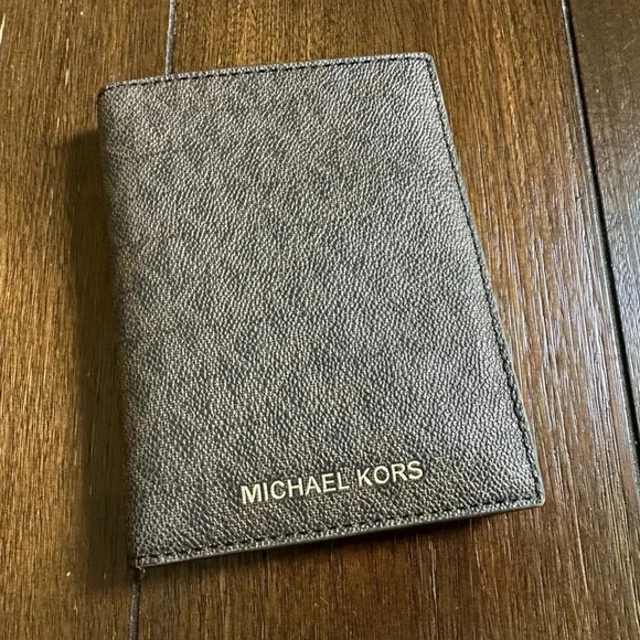 Michael Kors Jet set fold wallet - Picture 6 of 12